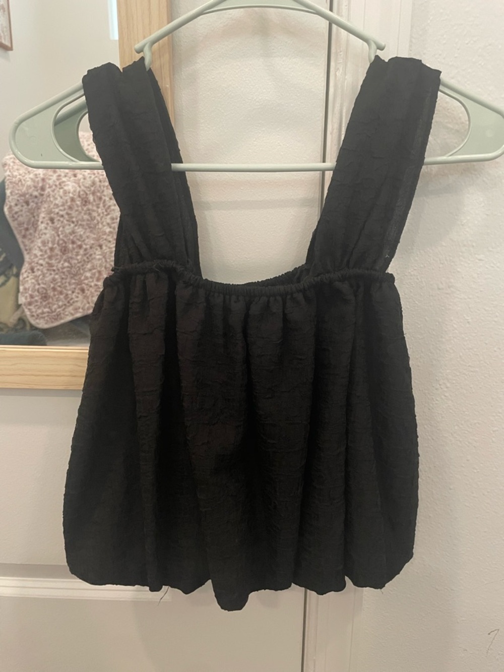 Black Sleeveless Textured Tank Top